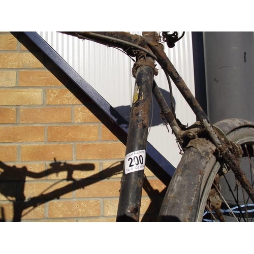 200 - A Rudge bicycle for restoration. COLLECT ONLY.