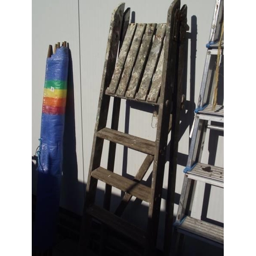 231 - Three sets of step ladders. COLLECT ONLY.