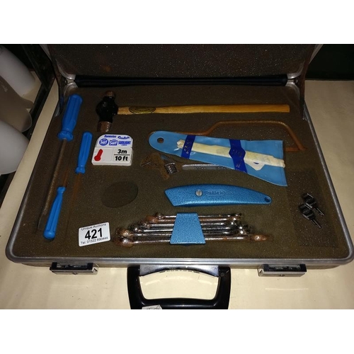 421 - A cased set of tools