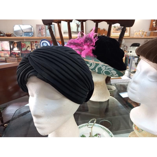 666 - A selection of ladies hats. (Heads not included).