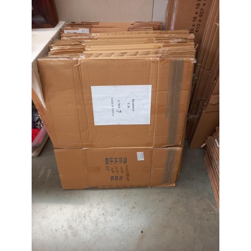 754 - A large quantity of used heavy duty cardboard boxes, various sizes, 61cm x 45cm x 45cm and 49cm x 29... 