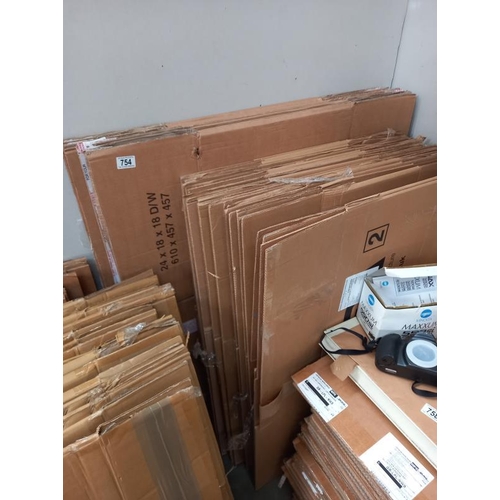 754 - A large quantity of used heavy duty cardboard boxes, various sizes, 61cm x 45cm x 45cm and 49cm x 29... 