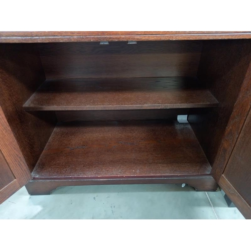 807 - A 1950's oak bureau