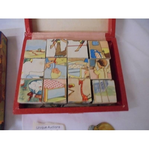 1186 - A golf tiddley winks game, vintage picture blocks, 3rd Dimension pictures etc.