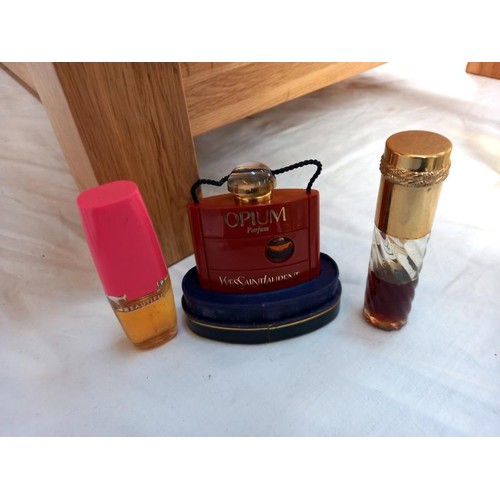 788 - A quantity of vintage perfume including Chanel no 19, Opium etc, some are partly used