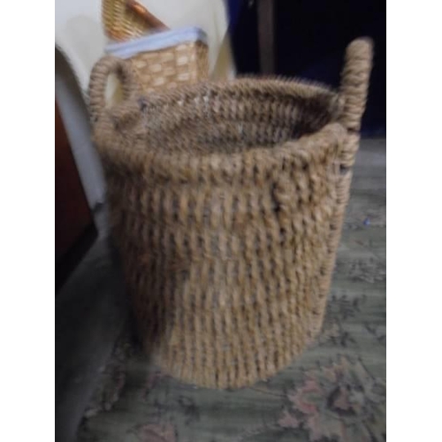 513 - A bedroom chair, linen basket etc., COLLECT ONLY.