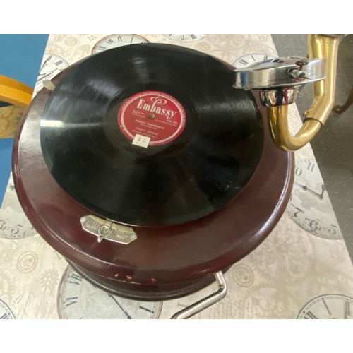 536 - A horn Gramophone Grand Master