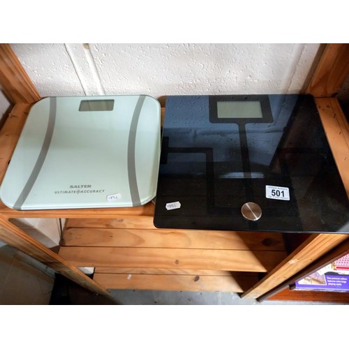 501 - Two sets of bathroom scales.