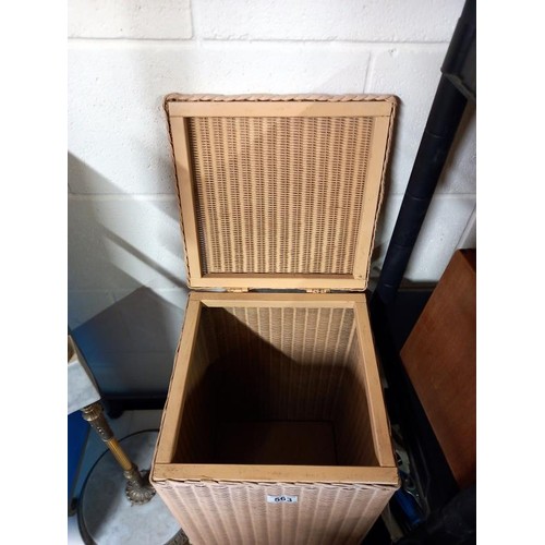 563 - A Lloyd Loom style linen bin, COLLECT ONLY.