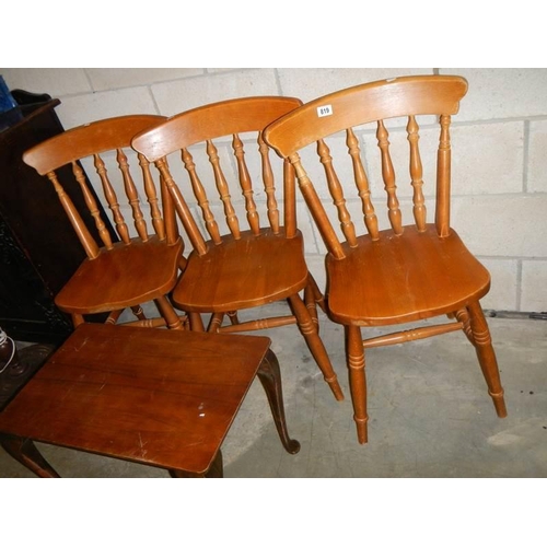 819 - Three pine kitchen chairs and a side table. COLLECT ONLY.