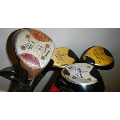 821 - A good set of vintage golf clubs, COLLECT ONLY.