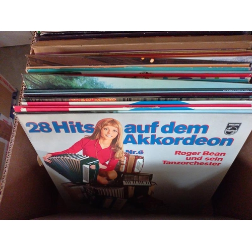 642 - 2 boxes of LP's including Perry Como, Ross Conway etc