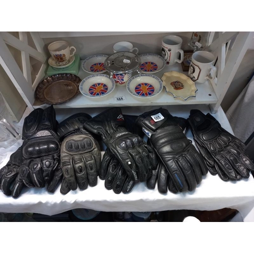 685 - A selection of used motorcycle gloves, size L and XL