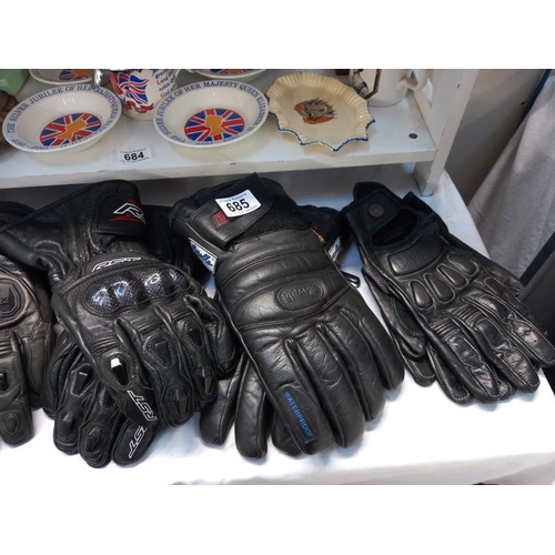 685 - A selection of used motorcycle gloves, size L and XL