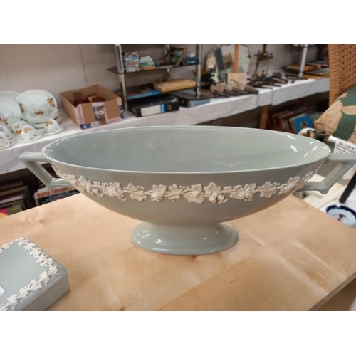 709 - 3 items of Wedgwood