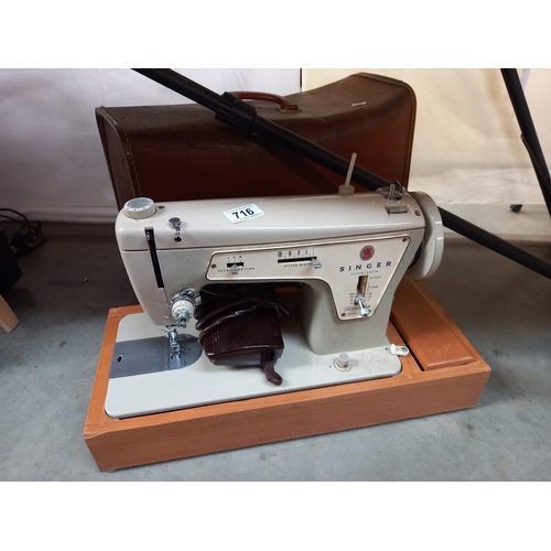 716 - A Singer sewing machine