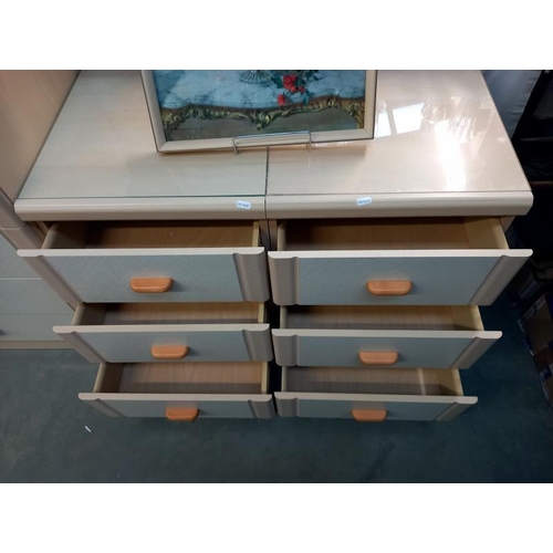 747 - A clean cream bedroom chest of drawers x 4 including 2 bedsides