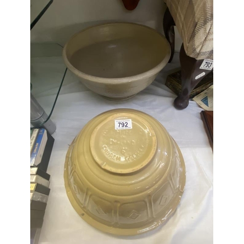 792 - A large stoneware Mason & Cash mixing bowl & 1 other