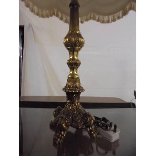 1294 - An ornate table lamp with shade. COLLECT ONLY.
