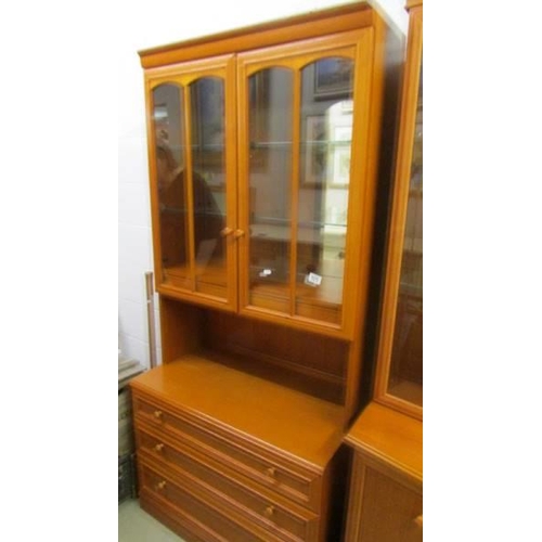 925 - A good quality two door three drawer cabinet. COLLECT ONLY.