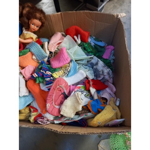 726 - A box of Sindy/Barbie STYLE/type Dolls with clothing