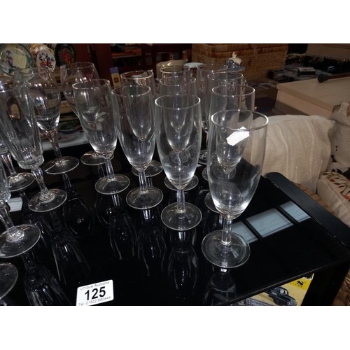 125 - 2 good lots of wine & champagne glasses