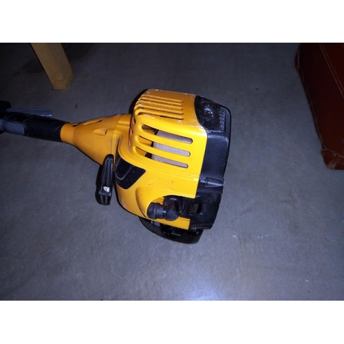 47 - A JCB petrol strimmer, pull cord is free