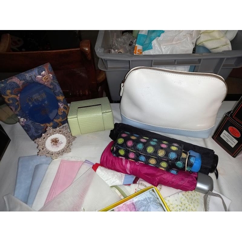 73 - A selection of vintage ladies handkercheifs, umbrella, wash bag, purse etc