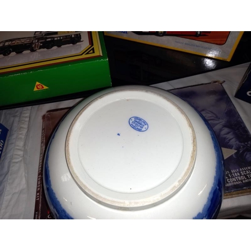 80 - A Copeland Spode blue and white bowl