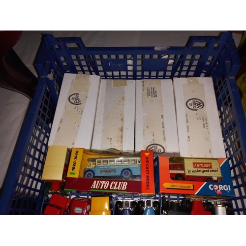 158 - A quantity of loose & boxed die cast including Lledo & Corgi etc &  Land Speed record cars