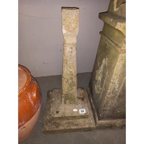 200 - A square stoneware chimney pot & a pillar base A/F. (COLLECT ONLY)