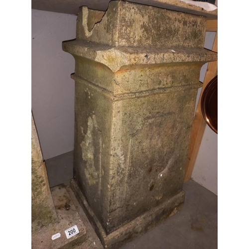 200 - A square stoneware chimney pot & a pillar base A/F. (COLLECT ONLY)