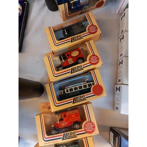 221 - 29 boxed die cast model vans, mostly Lledo including Vanguard Morris minor traveller