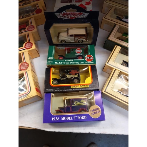 221 - 29 boxed die cast model vans, mostly Lledo including Vanguard Morris minor traveller