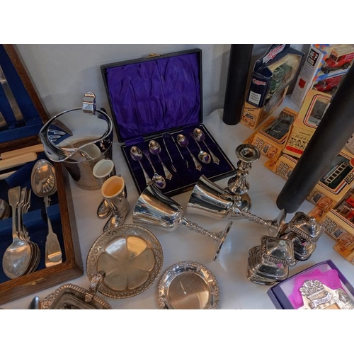 222 - A quantity of silver plate including goblets, lobster forks & cased cutlery etc.