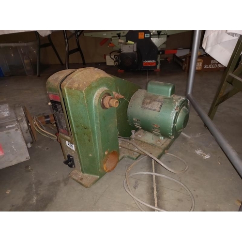 254 - A Nu Tool wood turning lathe motor & head unit for spares & repairs/repairs (COLLECT ONLY)