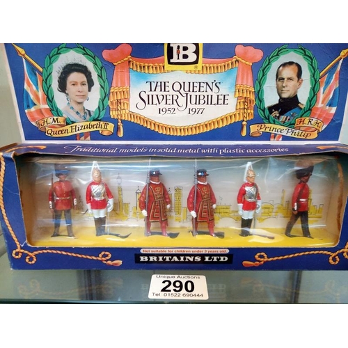 290 - A boxed Britain's No; 7225 The Queens Silver Jubilee, Scots, Life Guards & Yeoman Warders