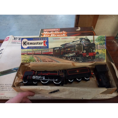 356 - Rosebud kitmaster plastic steam train assembled kit, Humbrol modellers air brush BV138 1/72 Blohm & ... 