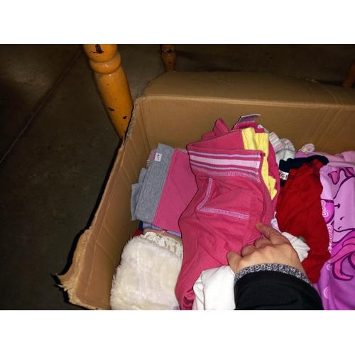 402 - A box of young girls/toddlers clothes