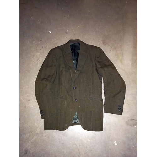 404 - 4 men's jackets size 39