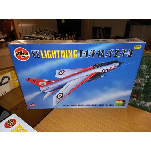 414 - 3 boxed airfix 1/48 aircraft kits 07104 sepcat jaguar gr3, 07104 sepcat jaguar gr1a, 09179 lightning... 