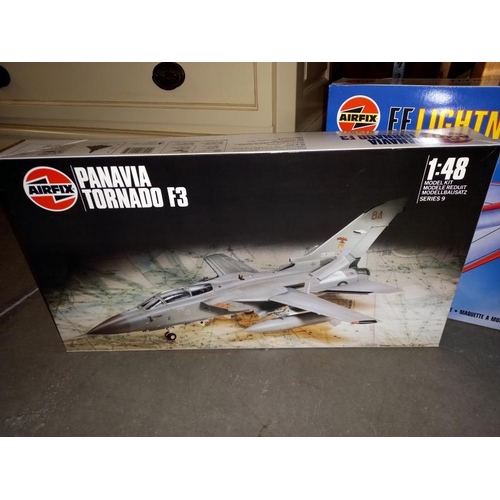 423 - 3 boxed airfix 1/48 scale aircraft kits, 08101 h,s, buccaneer, 09175 panavia tornado,( parts loose i... 