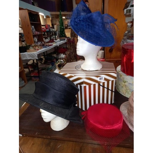 481 - 3 hat boxes and 5 hats (1 being a fascinator)