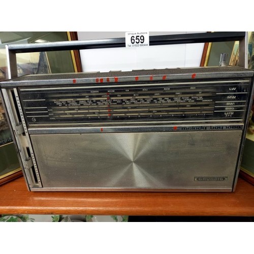 659 - A vintage Grundig radio.