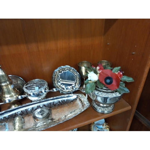 572 - A good selection of silver plated items (2 shelves)