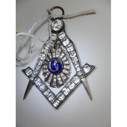 13 - A Masonic jewelled pendant.