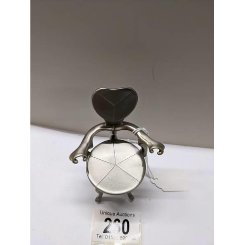 260 - A 1/6 scale white metal model of a Battlo chair by Antoni Gaudi.