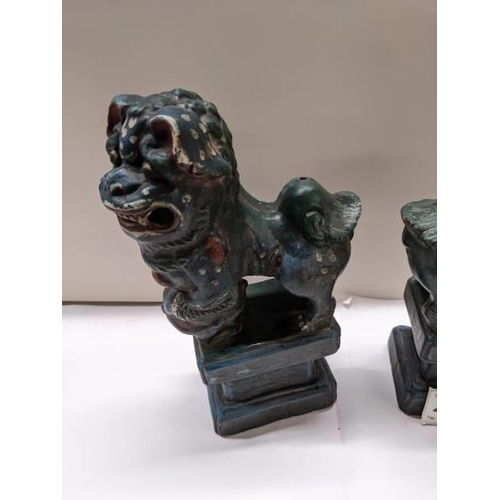 200B - An early pair of Chinese Dogs of Fo, 13 cm wide, 7cm deep, 23 cm high.