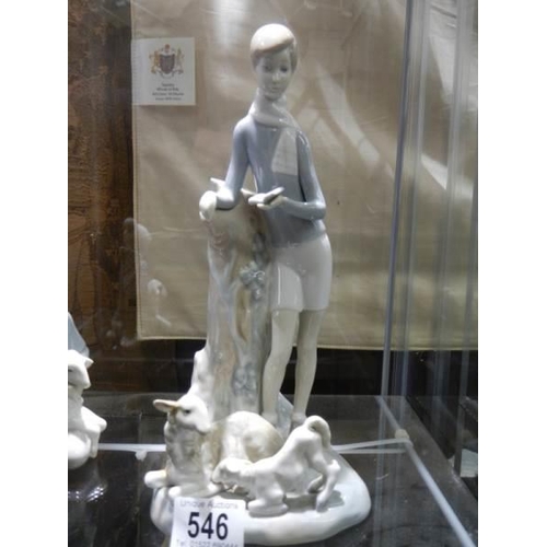 546 - Two Lladro figures in good condition.