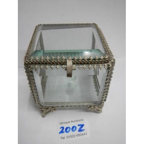 200Z - A French style bevelled glass and gilt trinket box.